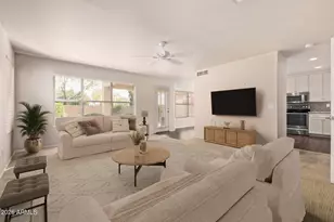 4631 E Lone Cactus Dr, Phoenix, AZ 85050 - Photo 8