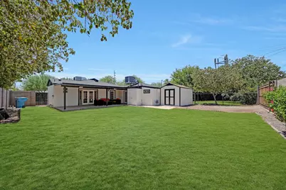 224 W Glenrosa Avenue, Phoenix, AZ 85013 - Photo 1