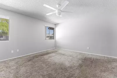 2135 W Kerry Lane, Phoenix, AZ 85027 - Photo 16