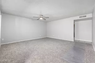 2135 W Kerry Ln, Phoenix, AZ 85027 - Photo 12