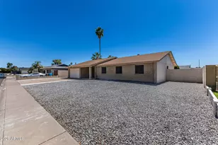 2135 W Kerry Ln, Phoenix, AZ 85027 - Photo 2
