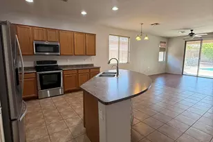 11929 W Alvarado Rd, Avondale, AZ 85392 - Photo 10