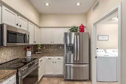 15221 N Clubgate Drive #1121, Scottsdale, AZ 85254 - Photo 6