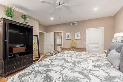 15221 N Clubgate Drive #1121, Scottsdale, AZ 85254 - Photo 12
