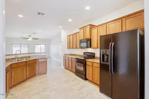 11944 W Country Club Trail, Sun City, AZ 85373 - Photo 12