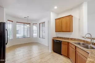 11944 W Country Club Trail, Sun City, AZ 85373 - Photo 10