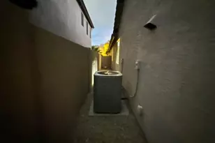 1812 E Beverly Rd, Phoenix, AZ 85042 - Photo 6