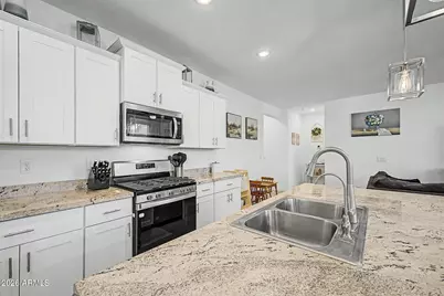 8812 W Agora Lane, Tolleson, AZ 85353 - Photo 14