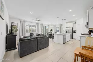 8812 W Agora Ln, Tolleson, AZ 85353 - Photo 4