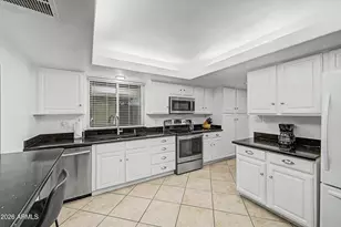 2602 E Larkspur Dr, Phoenix, AZ 85032 - Photo 8