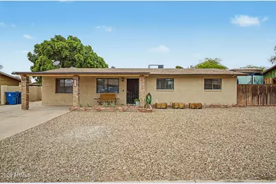 2560 W Gregory Street, Apache Junction, AZ 85120 - Photo 1