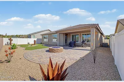 2522 E Novak Way, Phoenix, AZ 85042 - Photo 32