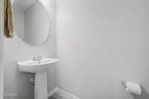 2522 E Novak Wy, Phoenix, AZ 85042 - Photo 12