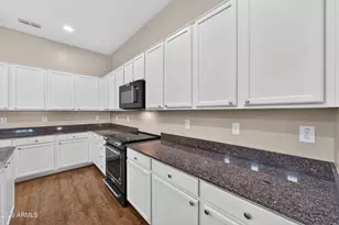 813 W Village Pkwy, Litchfield Park, AZ 85340 - Photo 12