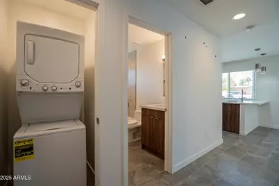 6227 N 13th Place #Apt 2, Phoenix, AZ 85014 - Photo 10