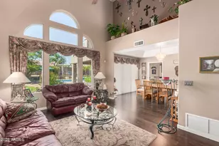 4648 W Misty Willow Ln, Glendale, AZ 85310 - Photo 2