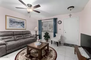 10619 W Coggins Dr, Sun City, AZ 85351 - Photo 2