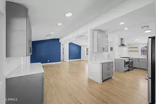 702 W Rose Ln, Phoenix, AZ 85013 - Photo 10