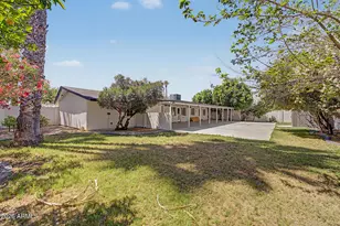 702 W Rose Ln, Phoenix, AZ 85013 - Photo 38