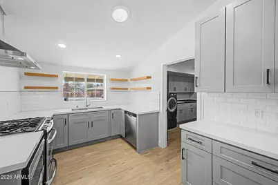 702 W Rose Lane, Phoenix, AZ 85013 - Photo 14