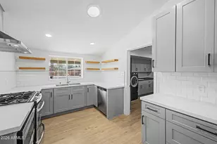 702 W Rose Ln, Phoenix, AZ 85013 - Photo 14