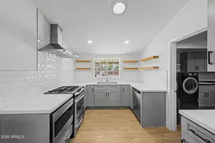 702 W Rose Ln, Phoenix, AZ 85013 - Photo 12