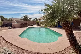 9340 W Wenden Dr, Arizona City, AZ 85123 - Photo 4