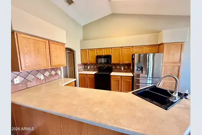 9340 W Wenden Drive, Arizona City, AZ 85123 - Photo 16