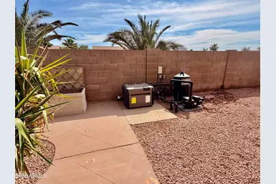 9340 W Wenden Drive, Arizona City, AZ 85123 - Photo 30