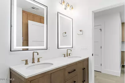 6010 E Greenway Lane E, Scottsdale, AZ 85254 - Photo 34