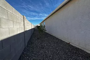 5835 E Freesia Ln, San Tan Valley, AZ 85140 - Photo 24