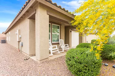 384 S Juniper Street, Benson, AZ 85602 - Photo 2