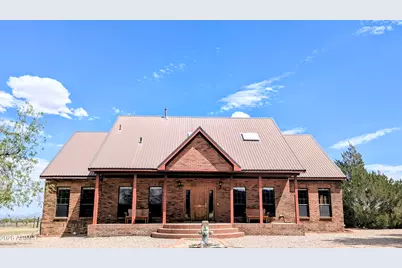 821 W Justin Street, Pearce, AZ 85625 - Photo 2