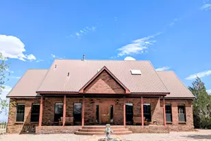821 W Justin St, Pearce, AZ 85625 - Photo 2
