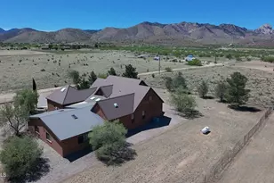 821 W Justin St, Pearce, AZ 85625 - Photo 8