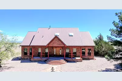 821 W Justin Street, Pearce, AZ 85625 - Photo 1