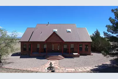 821 W Justin Street, Pearce, AZ 85625 - Photo 1