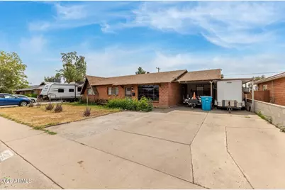 4001 W Citrus Way, Phoenix, AZ 85019 - Photo 2