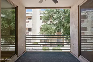 7520 E Earll Dr, Scottsdale, AZ 85251 - Photo 32