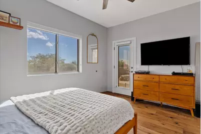 3314 W Here To There Drive, Phoenix, AZ 85086 - Photo 8