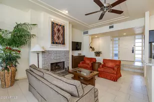 2802 E Camino Acequia Dr, Phoenix, AZ 85016 - Photo 4