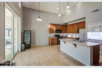 516 S 219th Drive, Buckeye, AZ 85326 - Photo 8