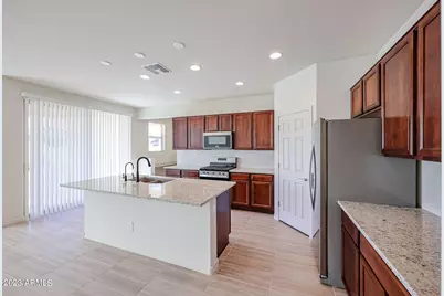 9039 W San Juan Avenue, Glendale, AZ 85305 - Photo 2