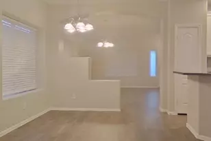 11638 W Jackson St, Avondale, AZ 85323 - Photo 2