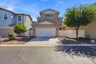 2263 S Henry Ln, Gilbert, AZ 85295 - Photo 32