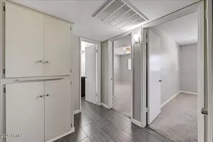 1326 E Avalon Dr, Phoenix, AZ 85014 - Photo 16