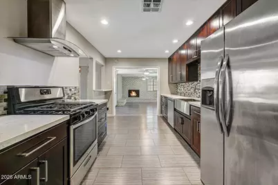 1326 E Avalon Drive, Phoenix, AZ 85014 - Photo 8