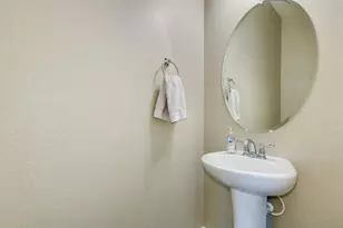 1367 S Country Club Dr, Mesa, AZ 85210 - Photo 10