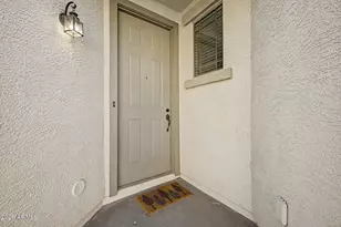 2954 E Donner Dr, Phoenix, AZ 85042 - Photo 4