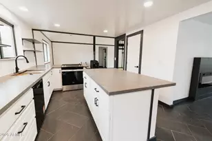 3326 Homestead Dr, Overgaard, AZ 85933 - Photo 12